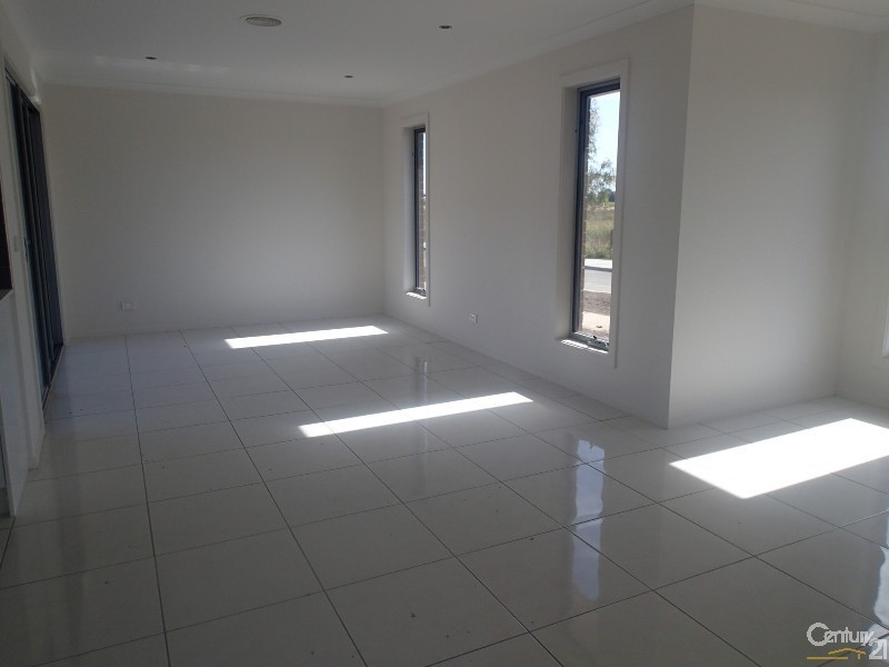 60A Banjo Circuit, Lynbrook VIC 3975