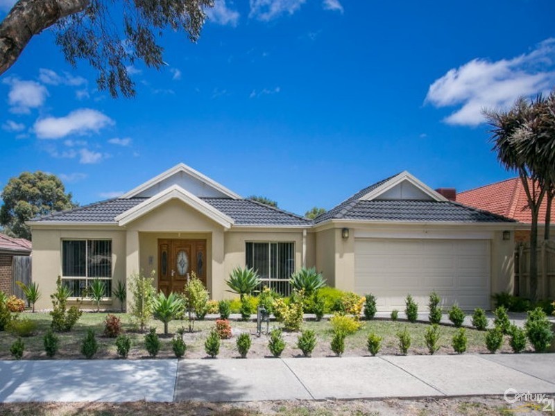 26 St Bernards Crescent, Lynbrook VIC 3975