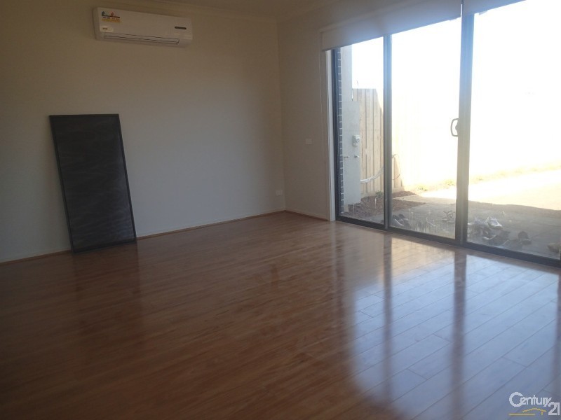 20 Demmie Mews, Lyndhurst VIC 3975