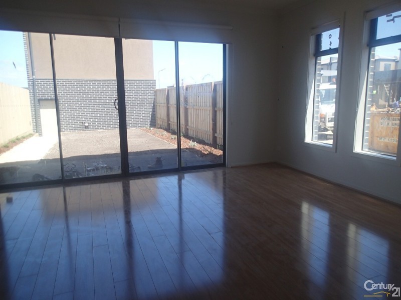 20 Demmie Mews, Lyndhurst VIC 3975