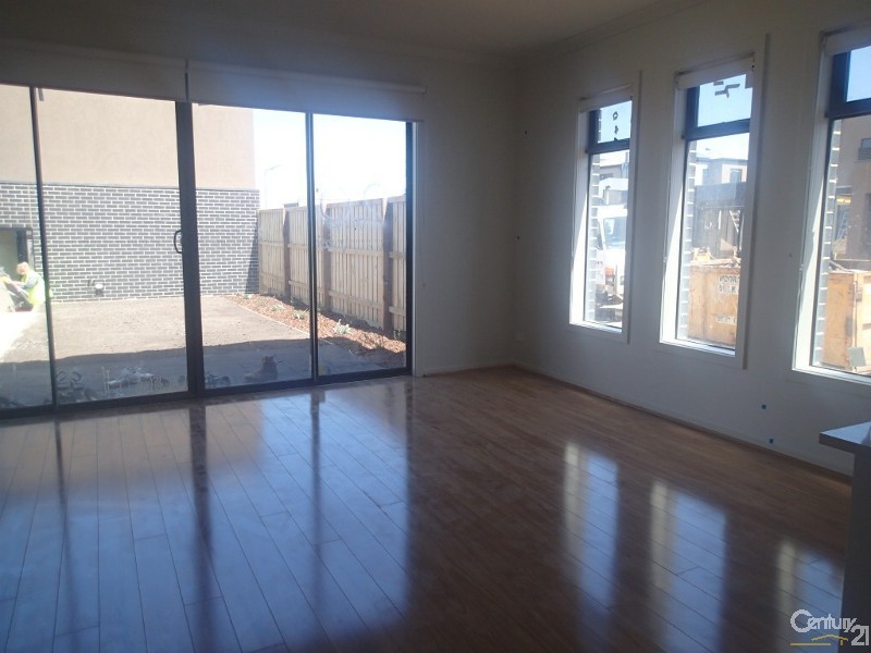 20 Demmie Mews, Lyndhurst VIC 3975