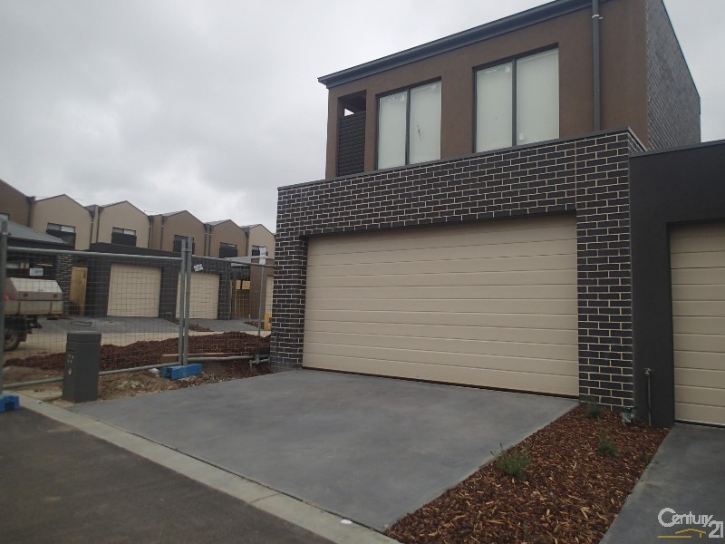 20 Demmie Mews, Lyndhurst VIC 3975