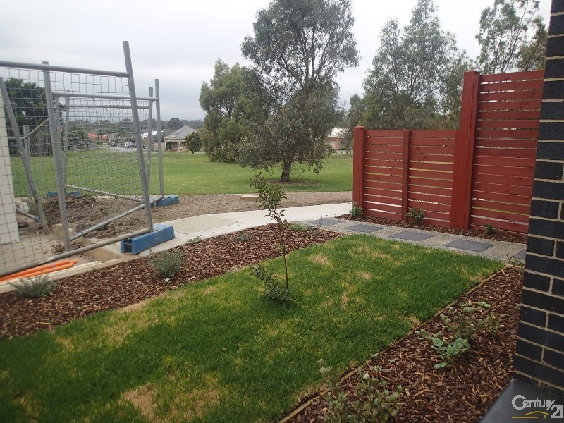 20 Demmie Mews, Lyndhurst VIC 3975