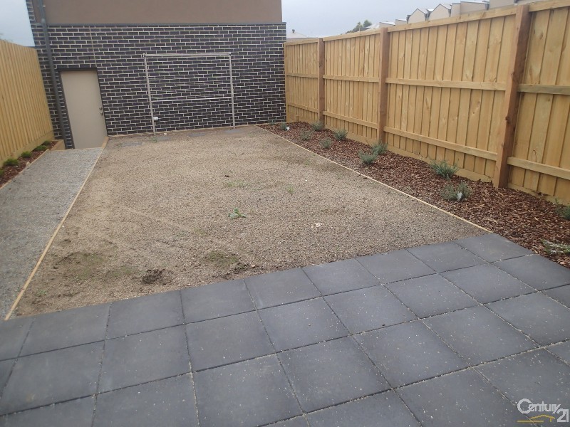 20 Demmie Mews, Lyndhurst VIC 3975