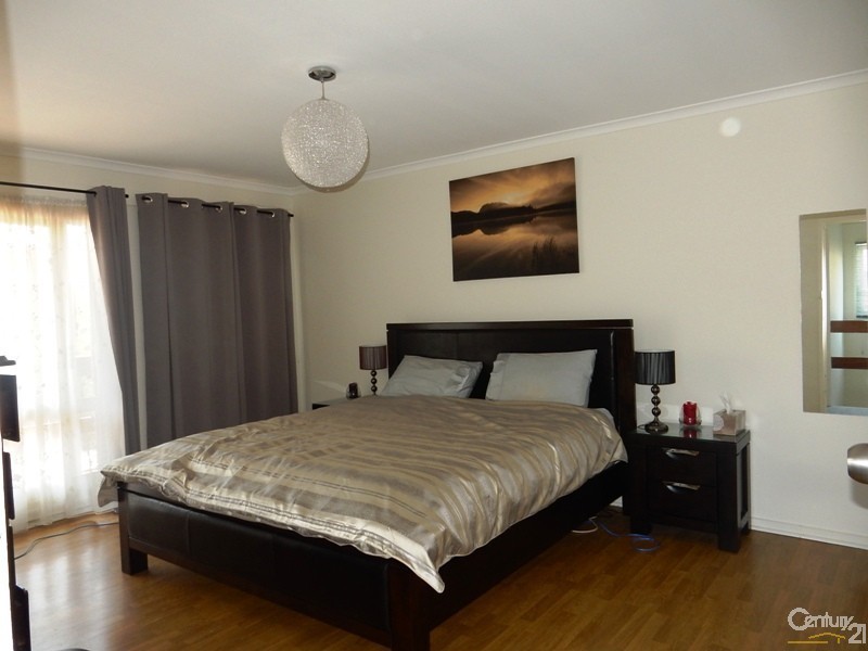 24/132 Somerville Road, Hampton Park VIC 3976