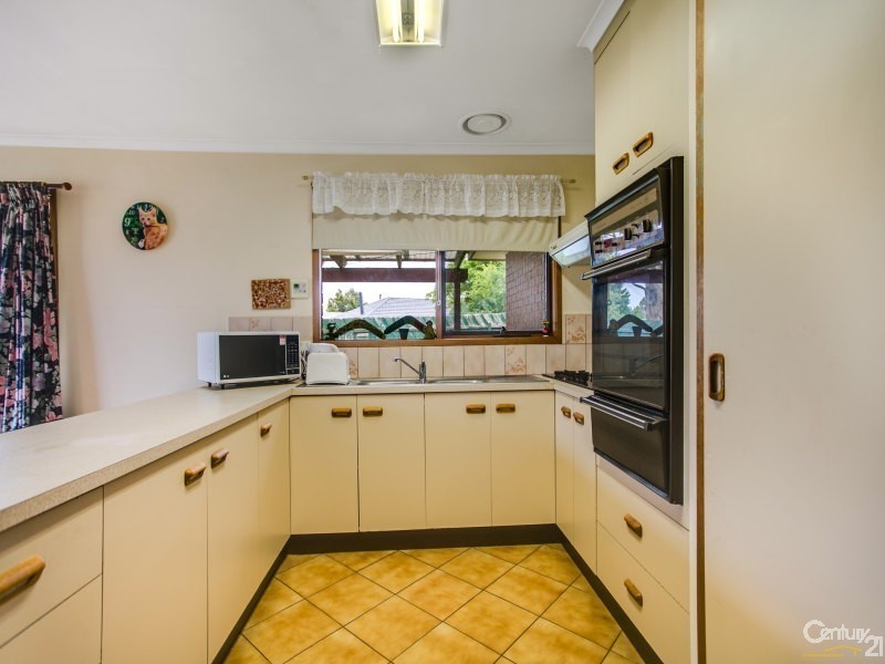 4 Sarah Place, Hampton Park VIC 3976