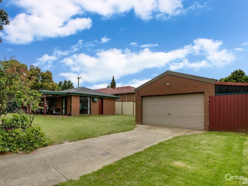4 Sarah Place, Hampton Park VIC 3976