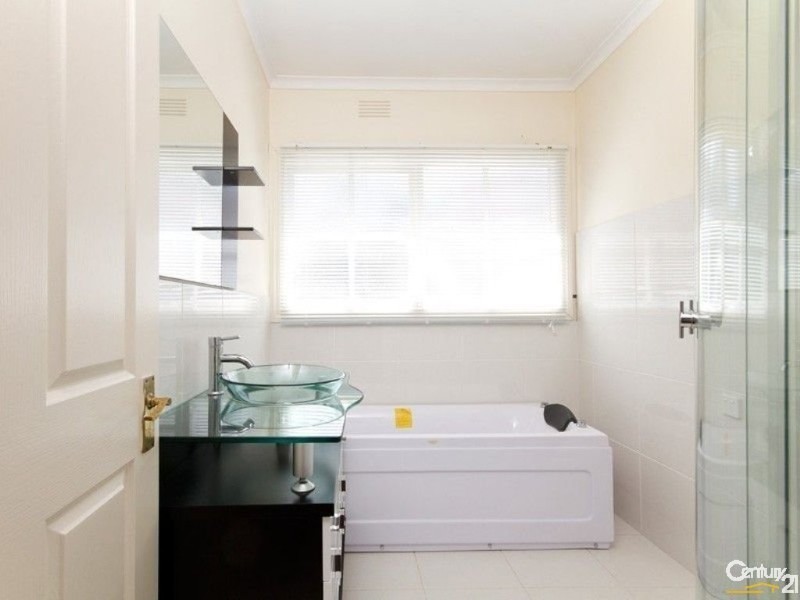 97 Fordholm Road, Hampton Park VIC 3976