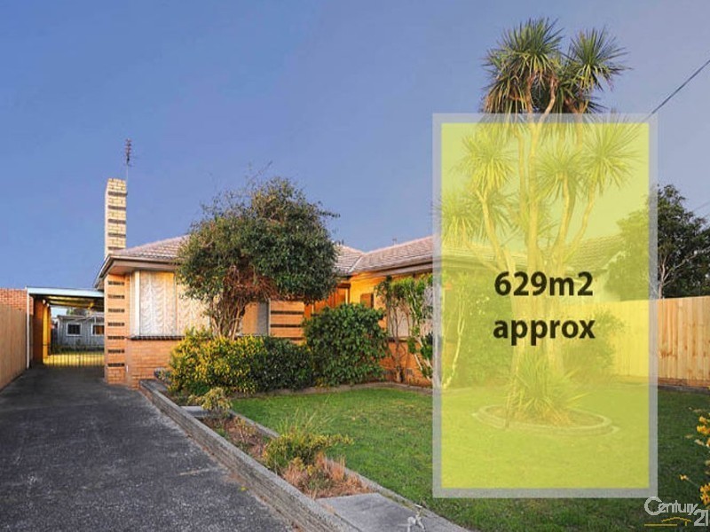 15 Mulgoa Ave, Dandenong North VIC 3175