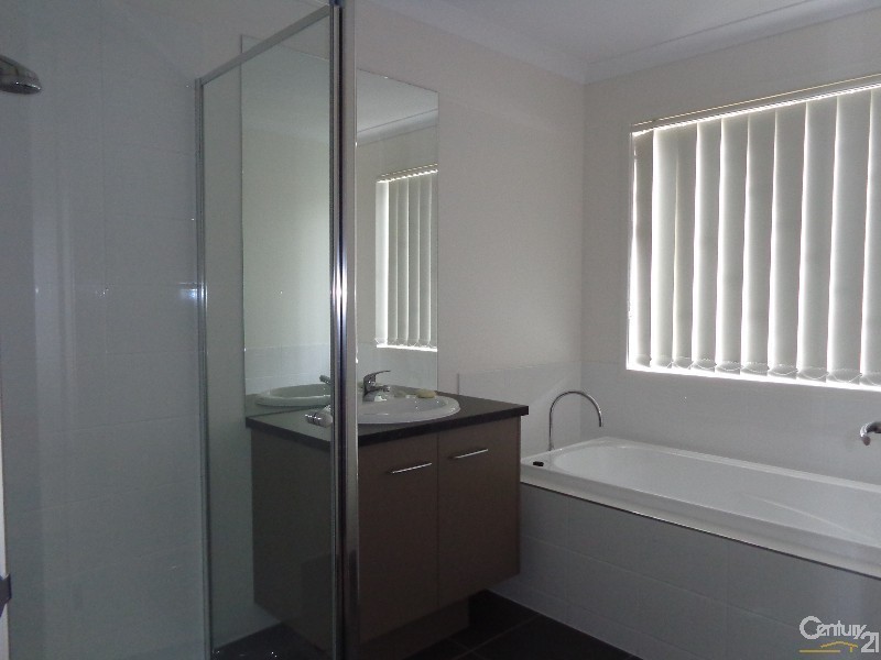 26 Verdant Ave, Officer VIC 3809