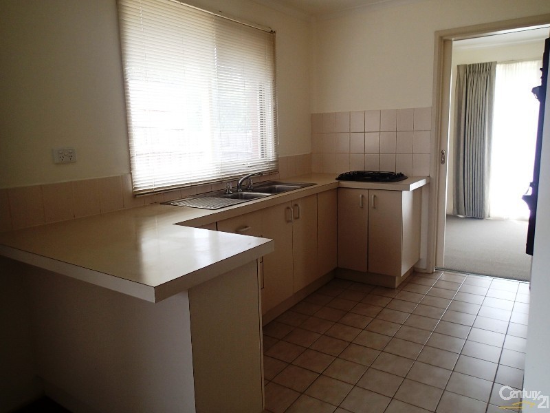76 Strong Drive, Hampton Park VIC 3976