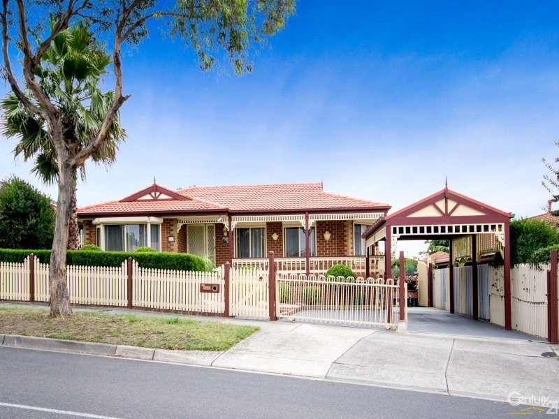 38 Ralph Crescent, Hampton Park VIC 3976