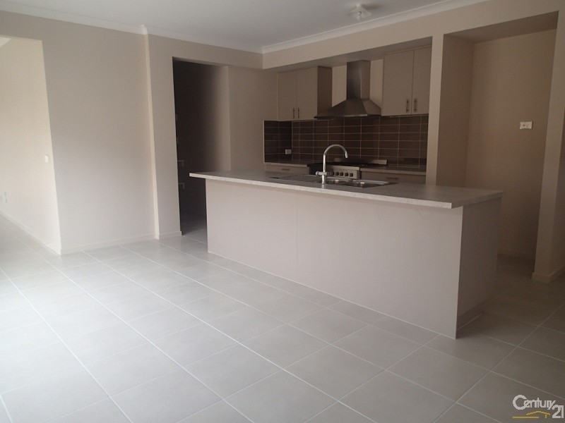 12 Marblelight Way, Clyde North VIC 3978