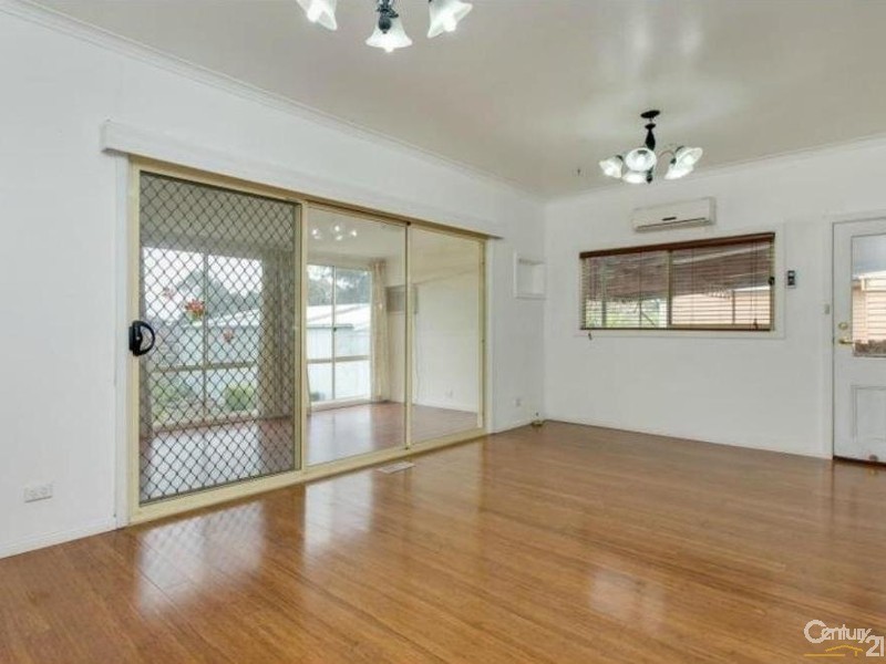 5 Hayes Road, Hampton Park VIC 3976
