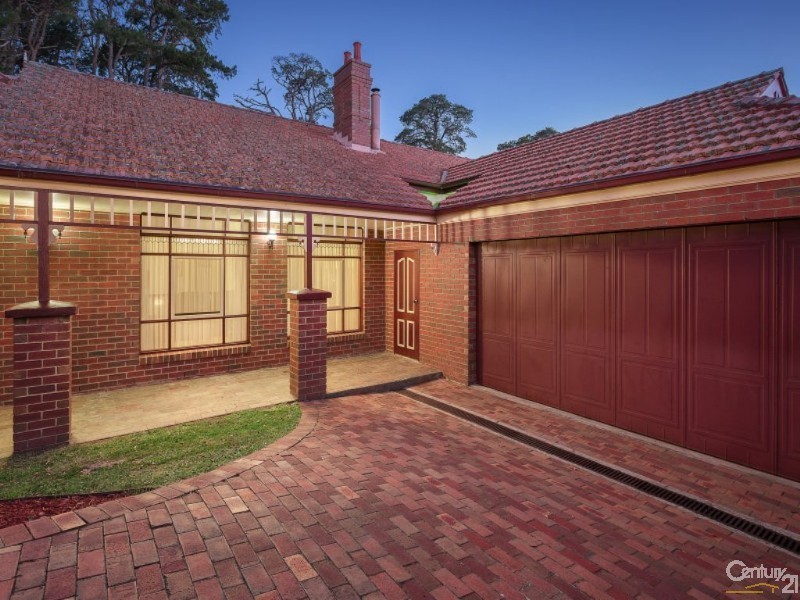 1 Clover Close, Berwick VIC 3806