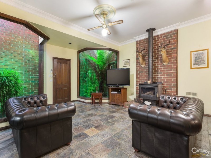 1 Clover Close, Berwick VIC 3806