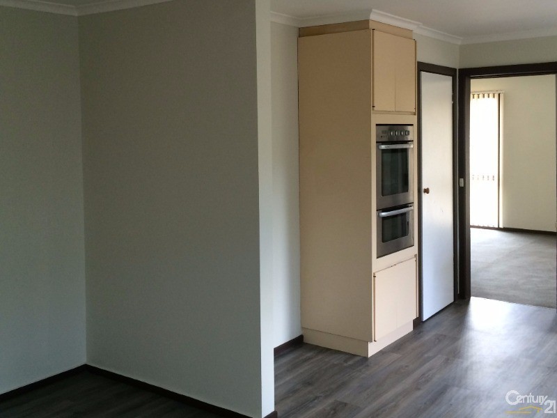 3 Adam Court, Pakenham VIC 3810