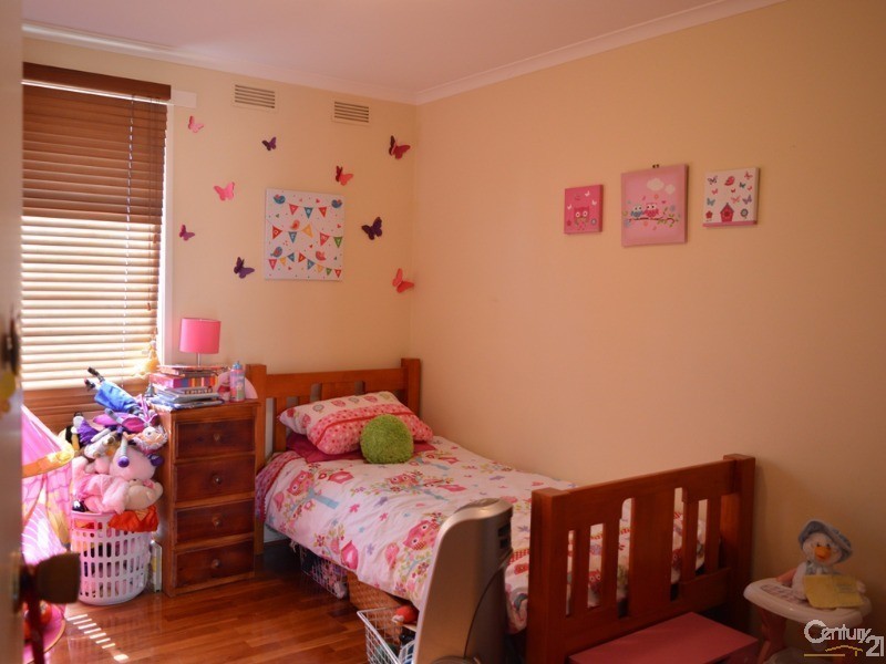 8 Wycombe Rise, Hampton Park VIC 3976