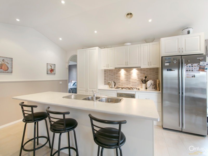 12 Mallett Grove, Lyndhurst VIC 3975