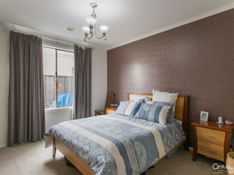 12 Mallett Grove, Lyndhurst VIC 3975