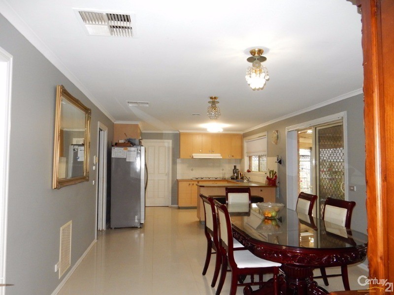 3 Aquamarine Court, Hampton Park VIC 3976