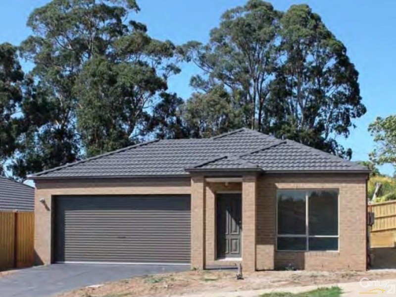 69 Monica Drive, Drouin VIC 3818