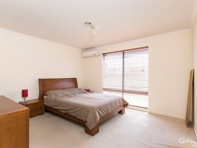 2 Nirringa Drive,, Hampton Park VIC 3976