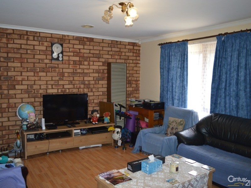 1/6 Gray Street, Cranbourne North VIC 3977