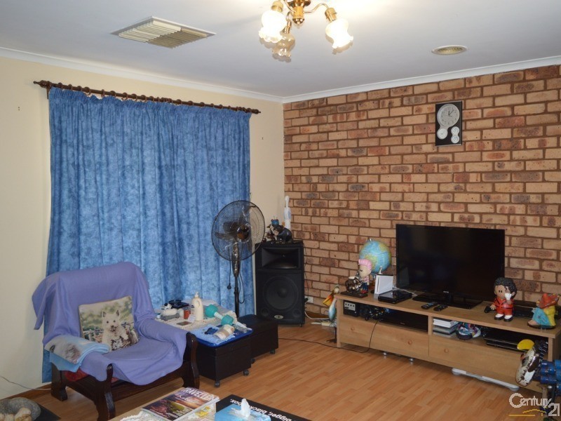 1/6 Gray Street, Cranbourne North VIC 3977