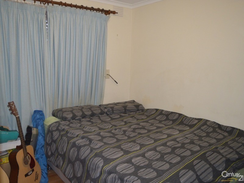 1/6 Gray Street, Cranbourne North VIC 3977