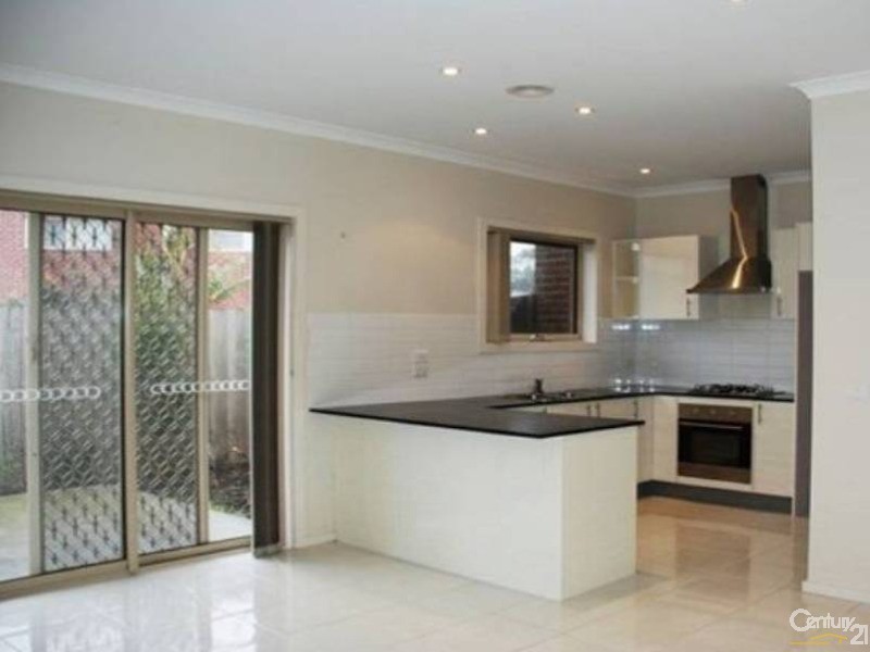5/12-14 Kingsfield Crescent, Lynbrook VIC 3975