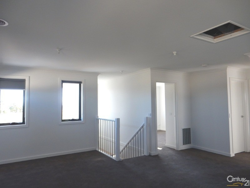 20 Banjo Circuit, Lynbrook VIC 3975