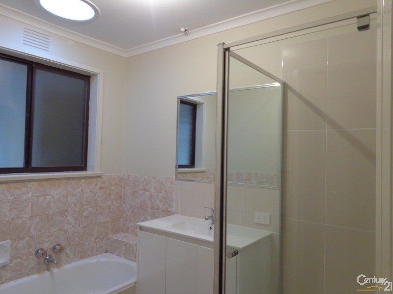 7 Charles Street, Pakenham VIC 3810