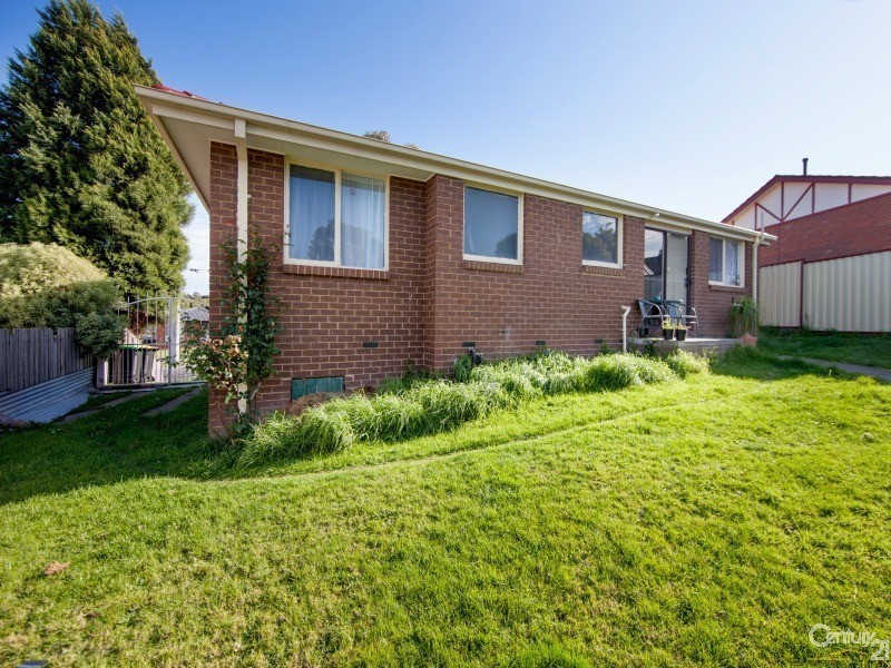9 Prospect Hill Crescent, Dandenong North VIC 3175