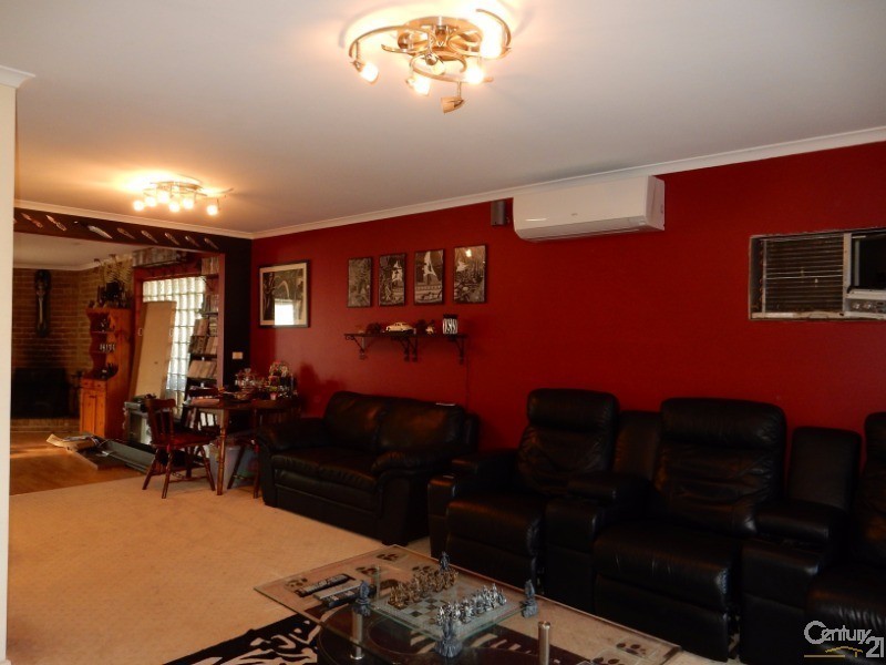 10 Lewisham Close, Hampton Park VIC 3976