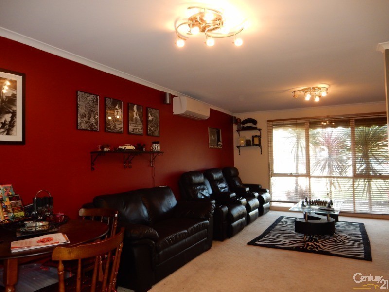 10 Lewisham Close, Hampton Park VIC 3976