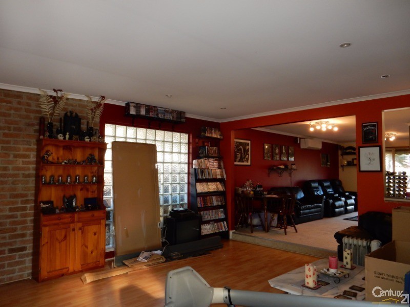 10 Lewisham Close, Hampton Park VIC 3976