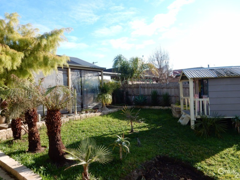 10 Lewisham Close, Hampton Park VIC 3976