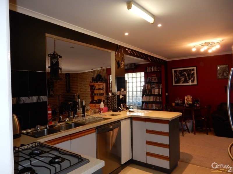 10 Lewisham Close, Hampton Park VIC 3976