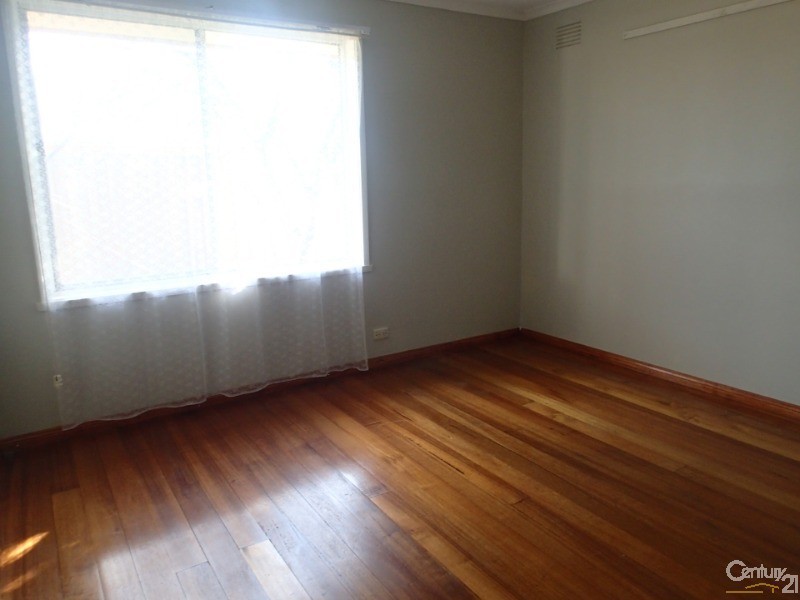 25 Somerville Road, Hampton Park VIC 3976