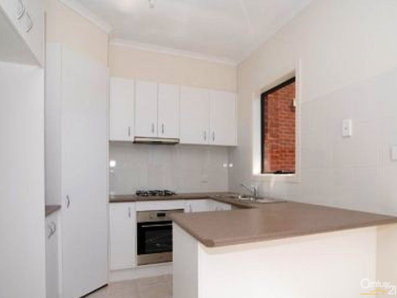 3/30 Simon Court, Hampton Park VIC 3976