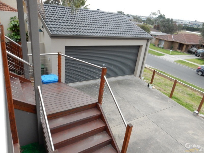 12 Blackwood Drive, Hampton Park VIC 3976