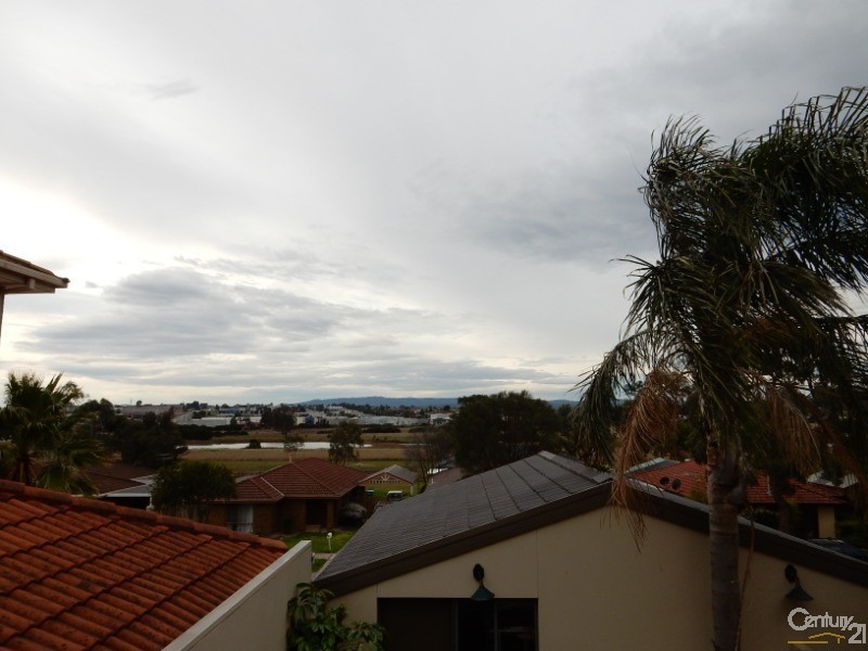 12 Blackwood Drive, Hampton Park VIC 3976