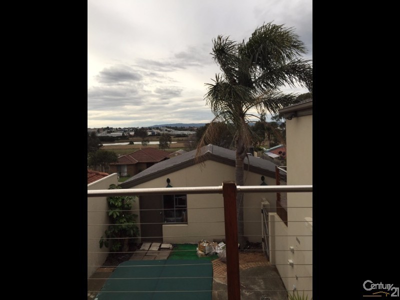 12 Blackwood Drive, Hampton Park VIC 3976