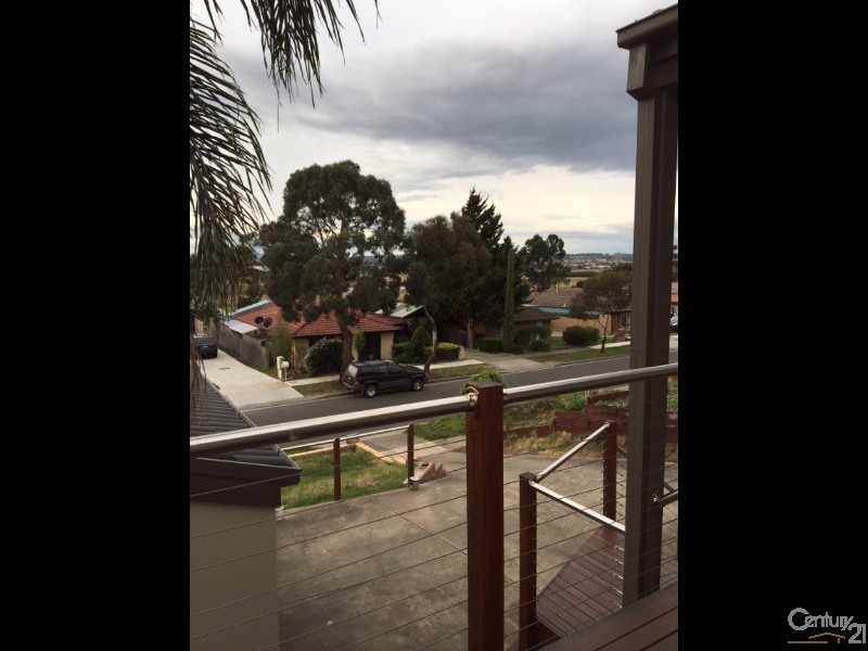 12 Blackwood Drive, Hampton Park VIC 3976