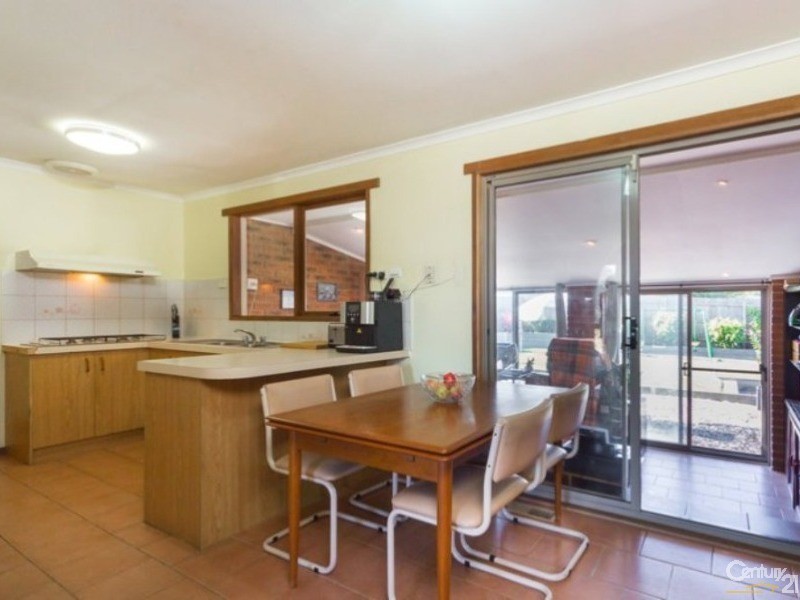 6 Briarley Court, Hampton Park VIC 3976