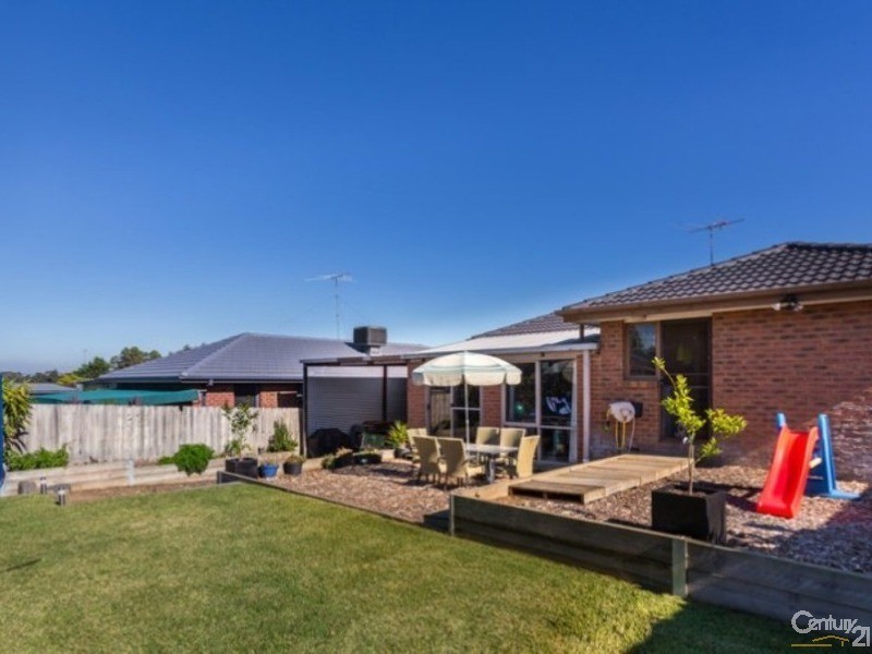 6 Briarley Court, Hampton Park VIC 3976