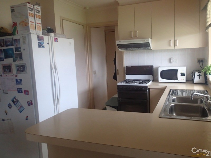 15 Hillview Rise,, Hampton Park VIC 3976