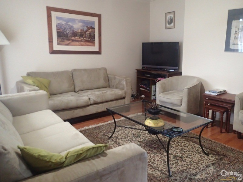 15 Hillview Rise,, Hampton Park VIC 3976