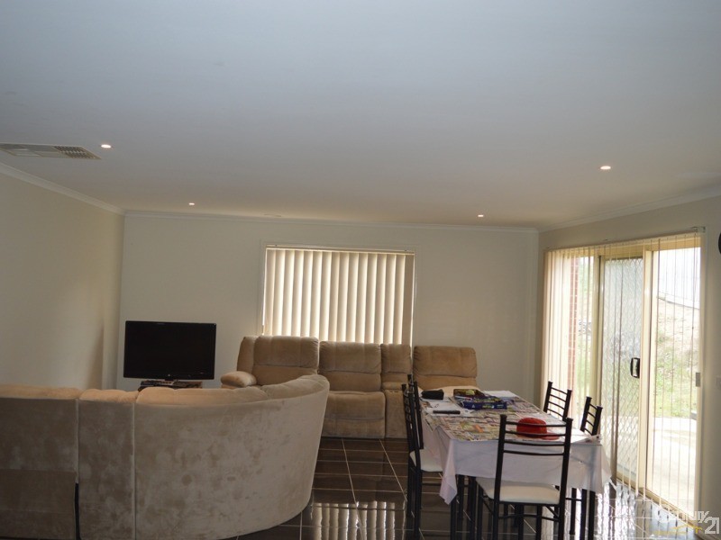 15 Tipperary Circuit, Pakenham VIC 3810